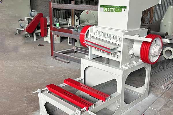 Plastic Scrap Grinder Machine 28